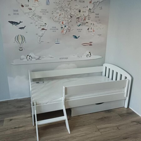 Кровать "Классика с лесенкой " из ламинированного МДФ 80*160см