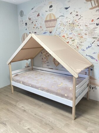 Кровать ROSTIK-домик из березовой фанеры без ящиков,без бортика 90*200см